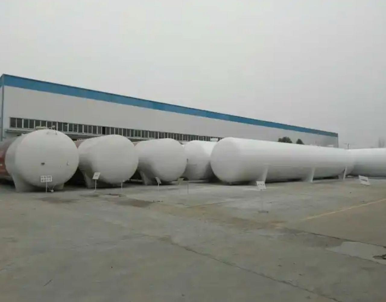 10000 Gallon Propane Tank - Image 2