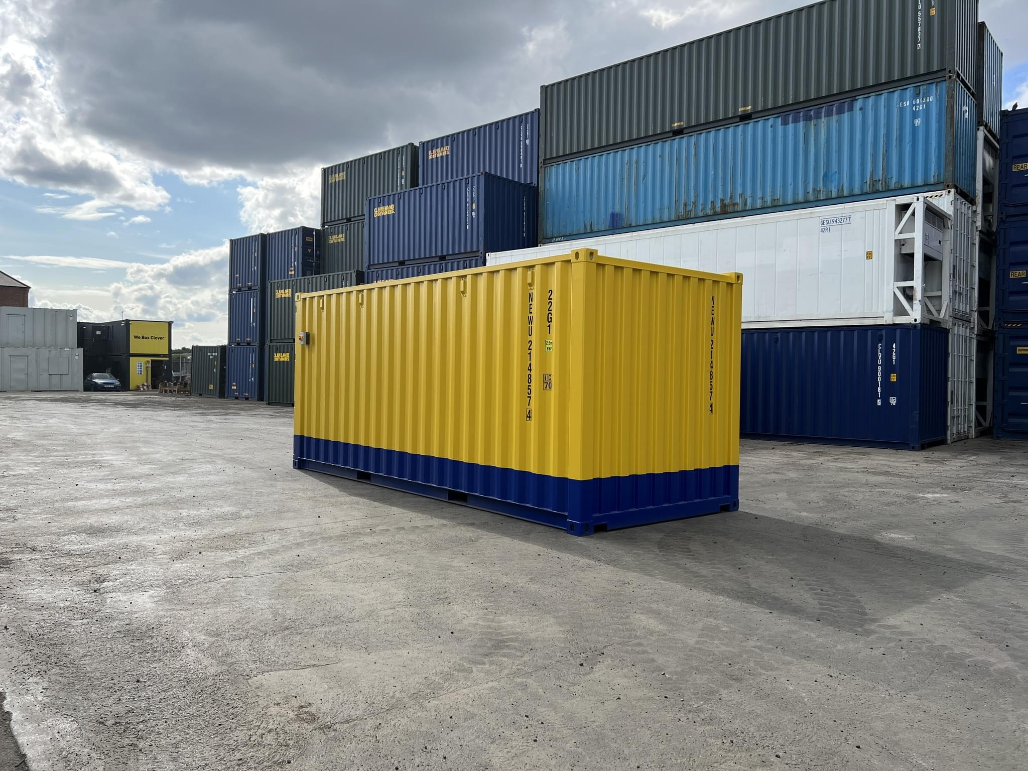 20ft One Trip Modified Container with Electrical Installation and LED Lighting - Image 3