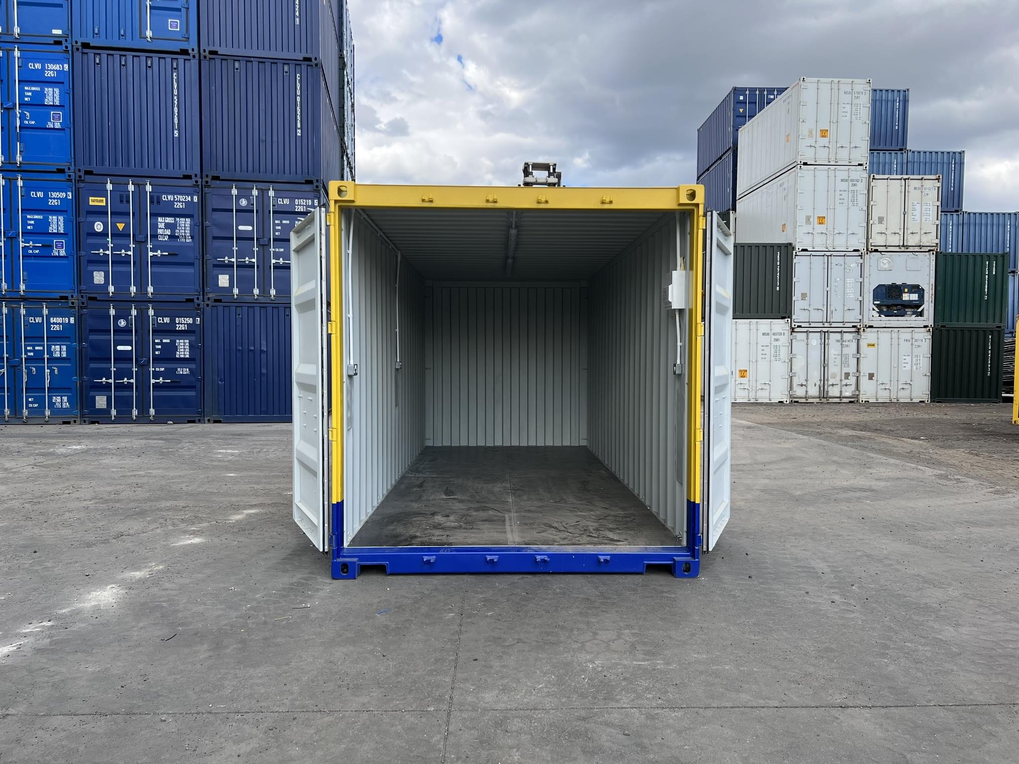 20ft One Trip Modified Container with Electrical Installation and LED Lighting - Image 2