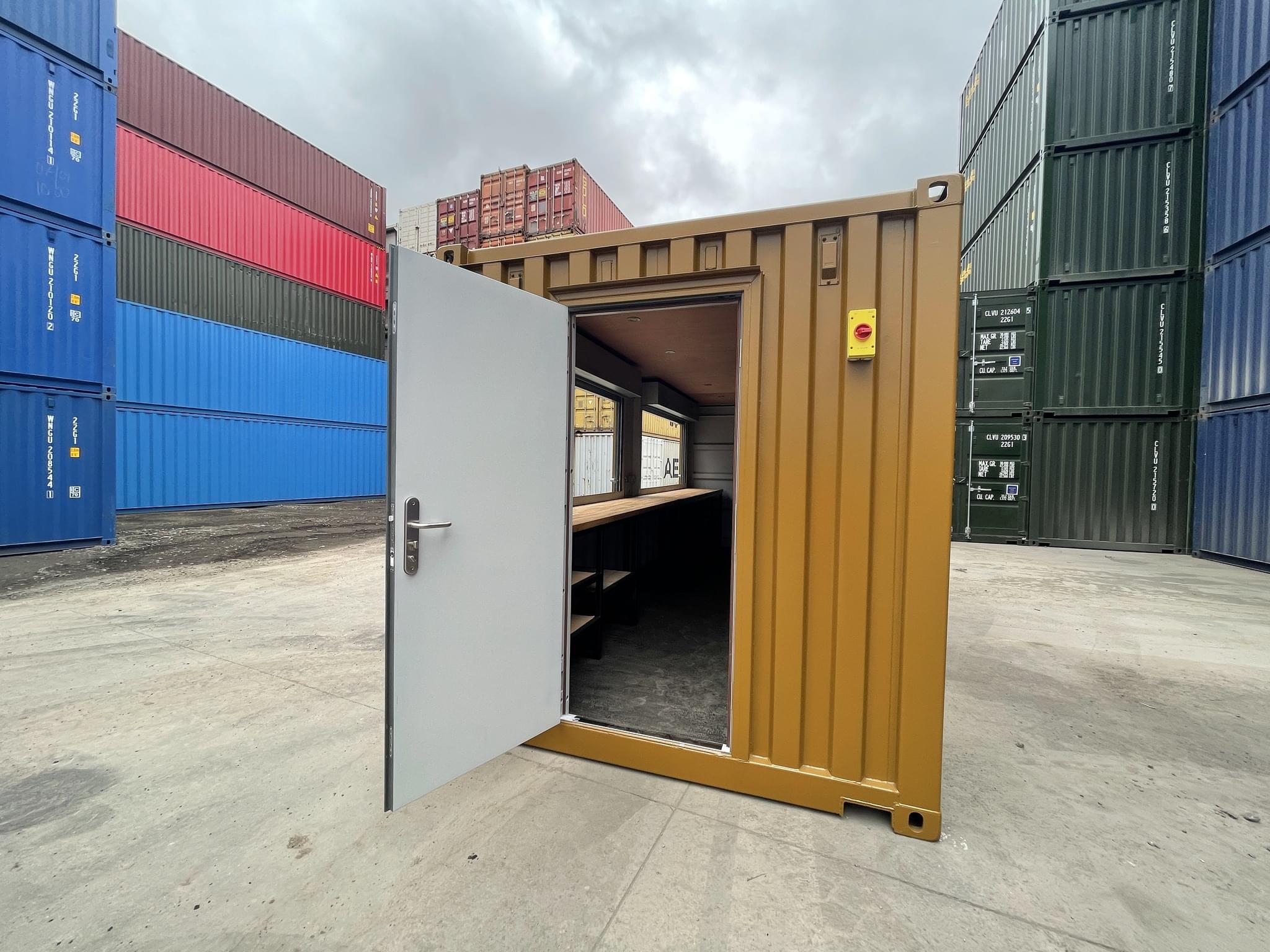 20ft Converted Container Bar with Serving Hatch and Electrical System - Image 2