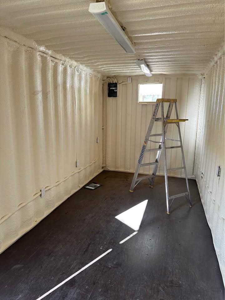 Custom 20ft Shipping Container – Insulated w/ Electric & Door – Ready to Go! - Image 4