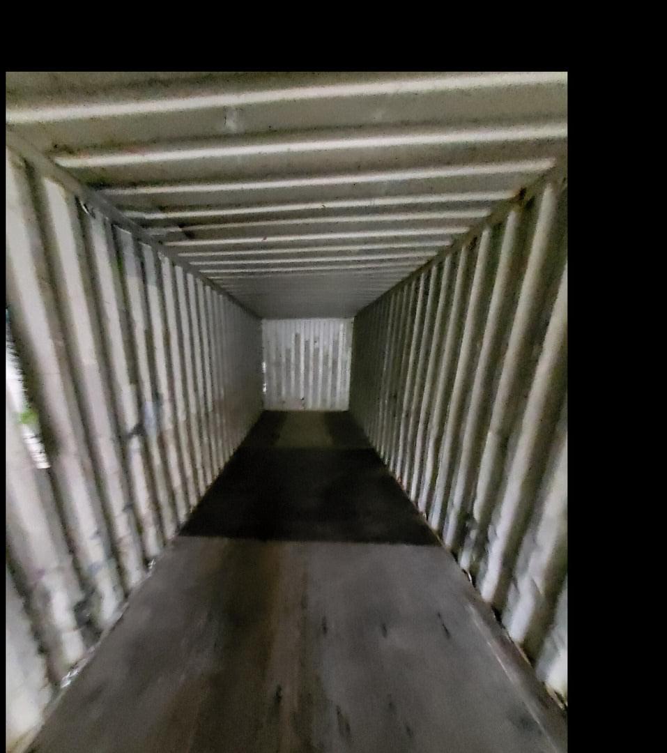 40 ft Cargo Worthy Shipping Container – Corten Steel, CSC Plated, Wind and Watertight - Image 4