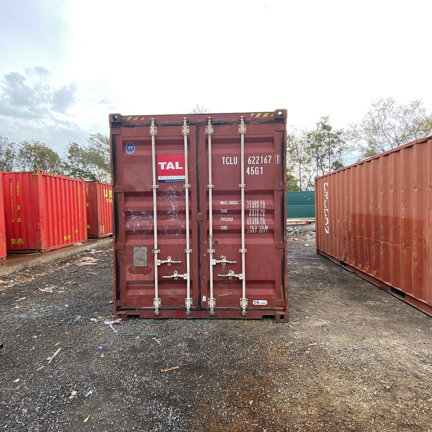 Used 40ft Shipping Container – Clean Condition - Image 3