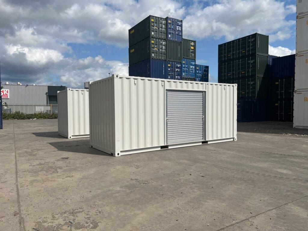20ft One Trip Shipping Container with Roller Shutter Door – RAL 7035 Light Grey - Image 5