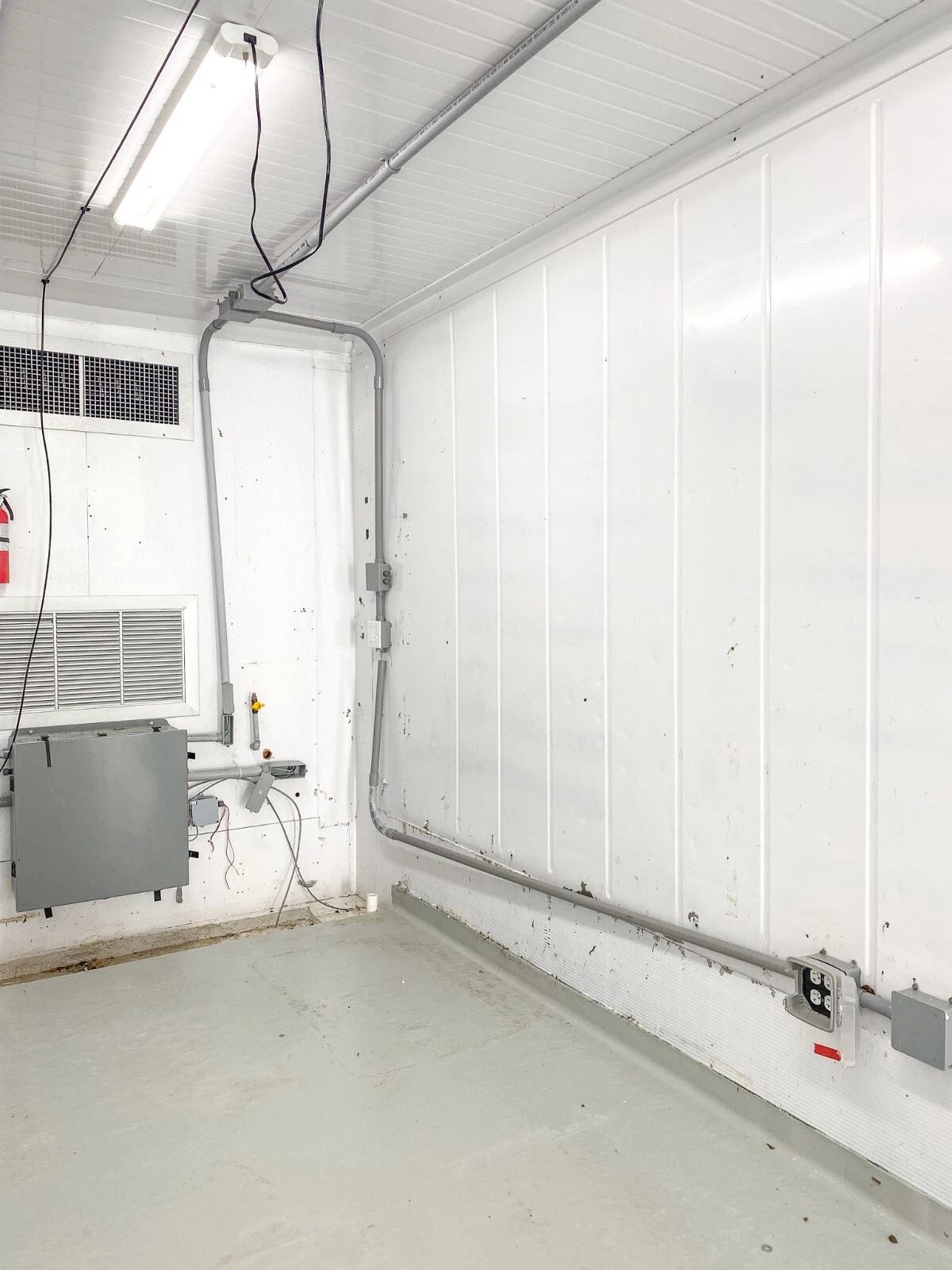 40ft High Cube Insulated Container with 5 Ton Bard HVAC – As-Is - Image 7